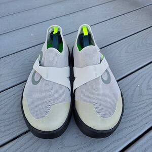 OOFOS OOmg Low Shoe Gray and Black Men's Slip-On Shoes, Size 12